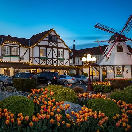 Auld Holland Inn Oak Harbor Bagian luar foto