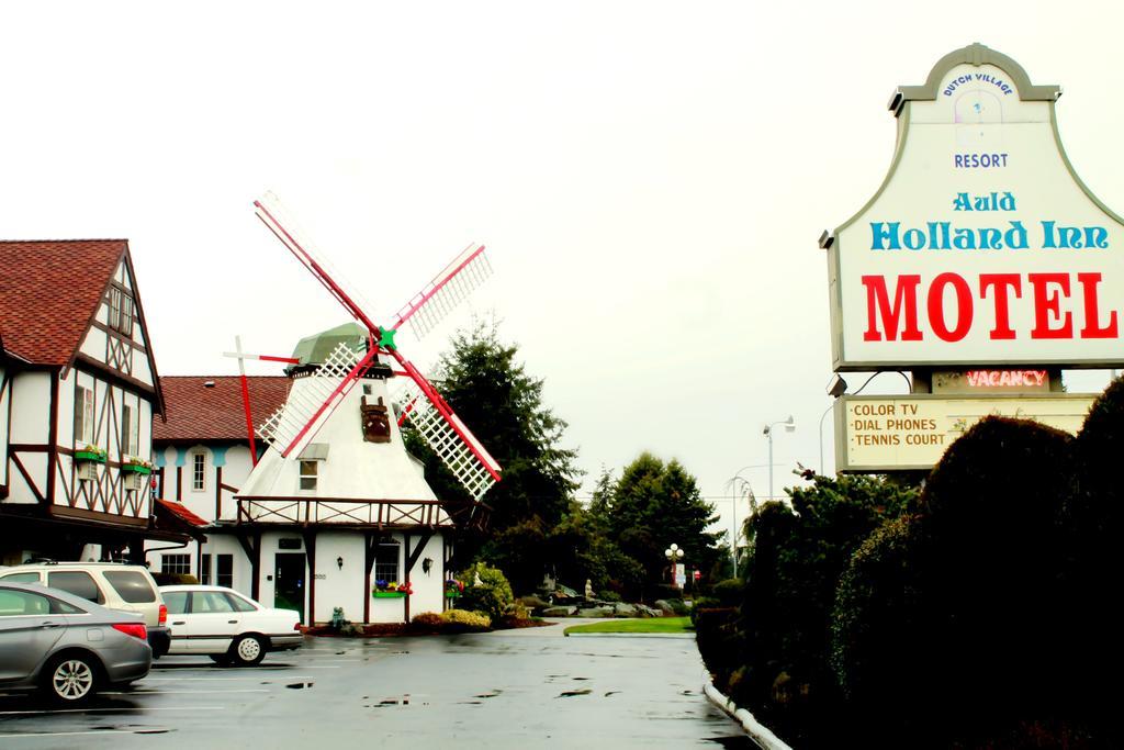 Auld Holland Inn Oak Harbor Bagian luar foto