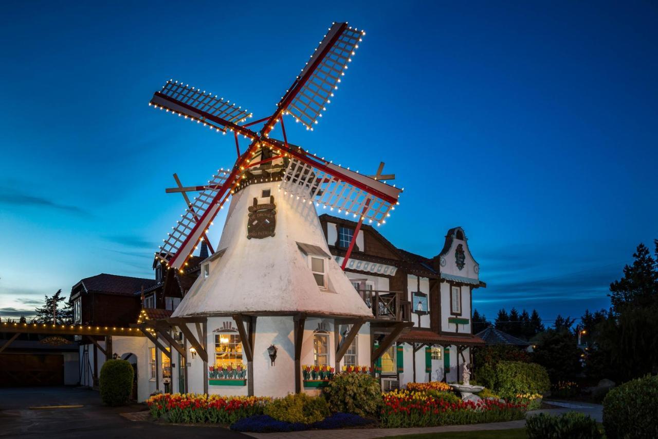 Auld Holland Inn Oak Harbor Bagian luar foto